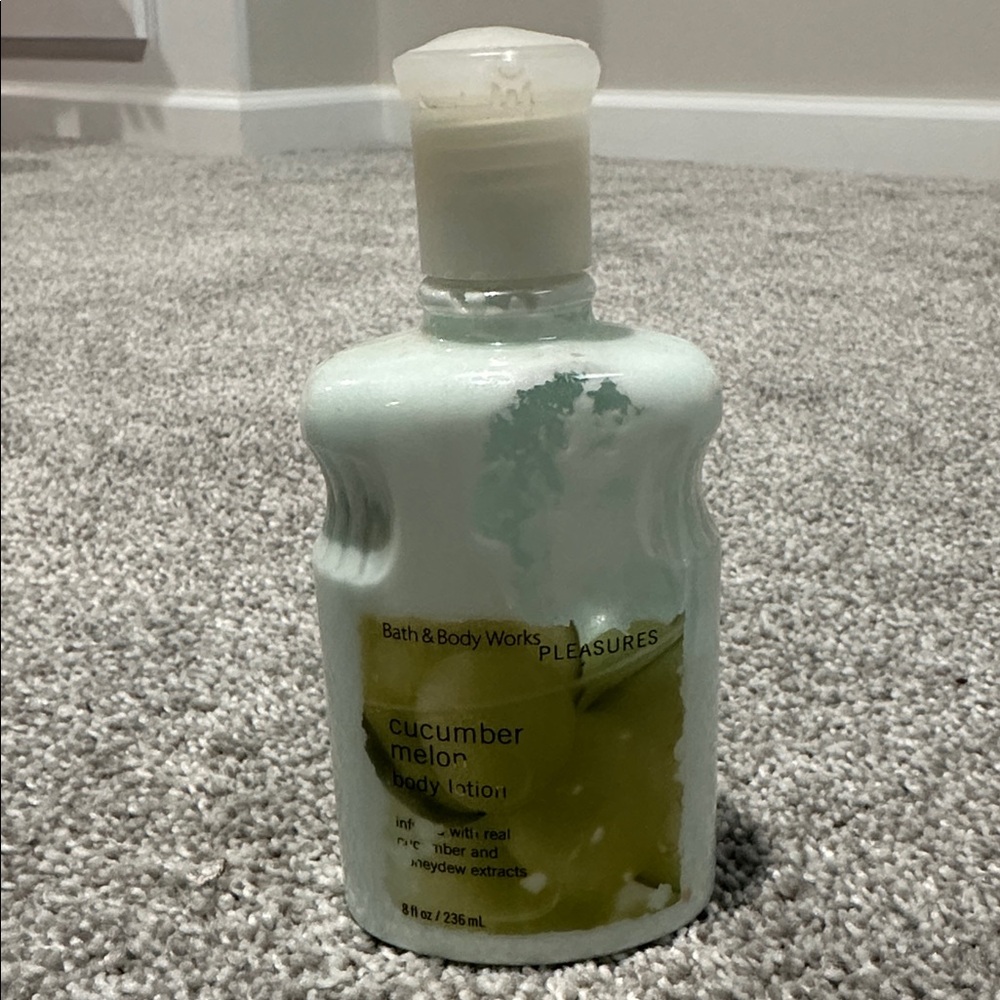 Bath & Body Works Pleasures Cucumber Melon Body Lotion, 8 fl oz, BRAND NEW‎